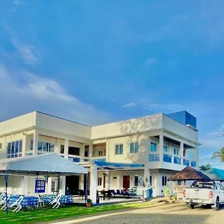 Hip Nautic Beach Resort Powered By Cocotel Lian Exteriér fotografie